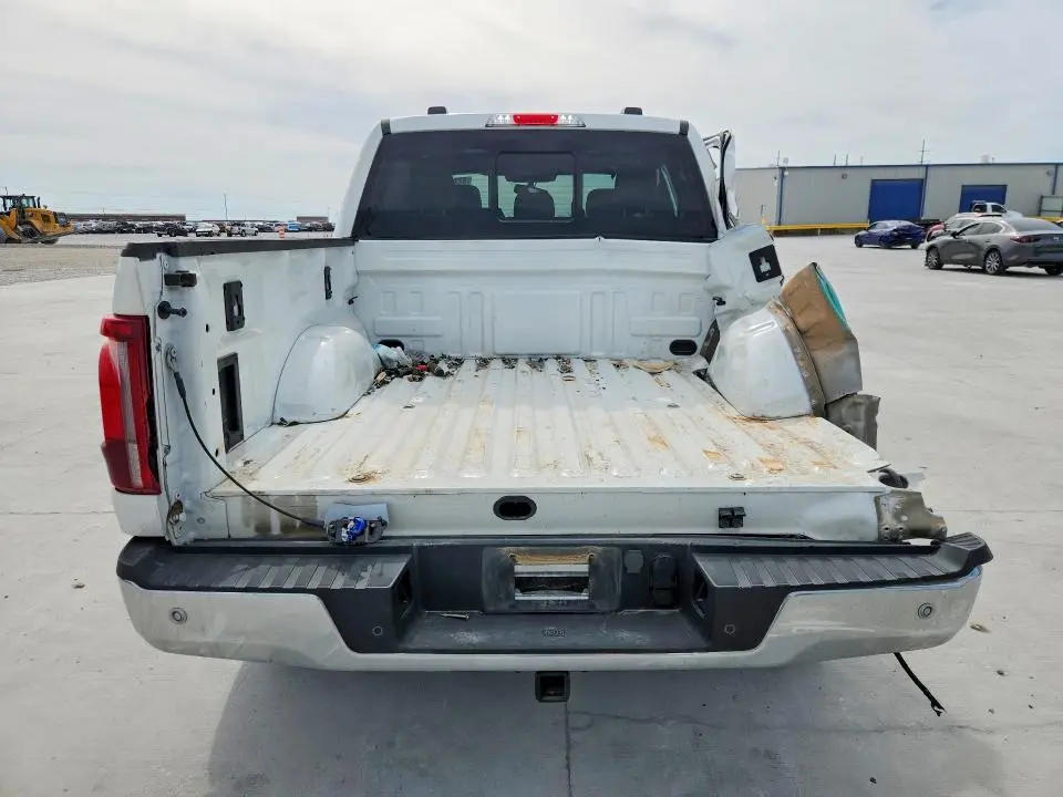 2024 FORD F150 LARIAT  