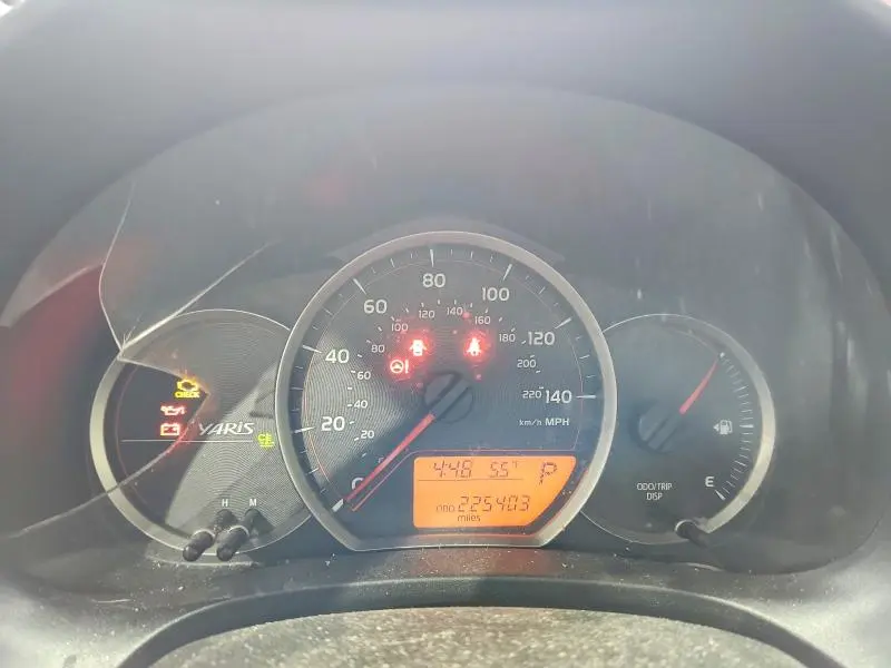 2012 TOYOTA YARIS 5-DOOR LE  