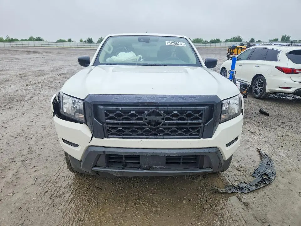2024 NISSAN FRONTIER S  