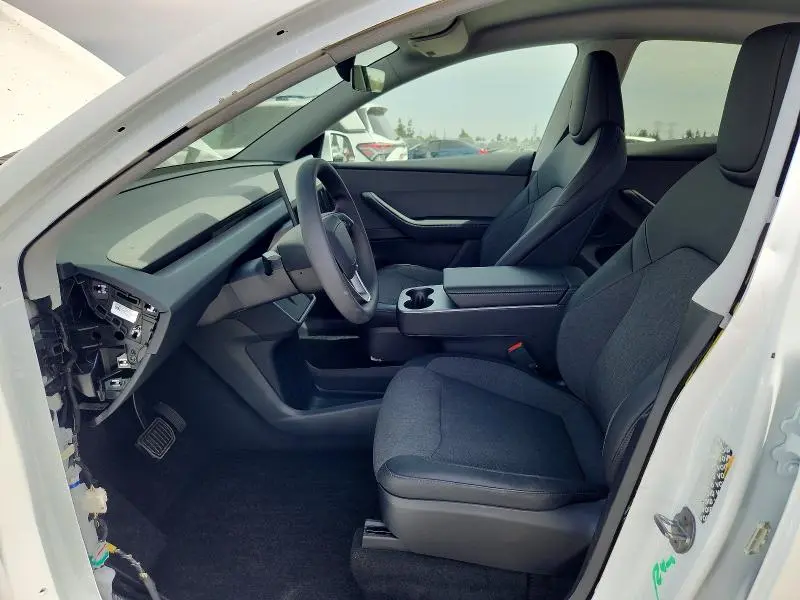 2026 TESLA MODEL Y   