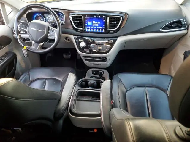 2017 CHRYSLER PACIFICA TOURING L  