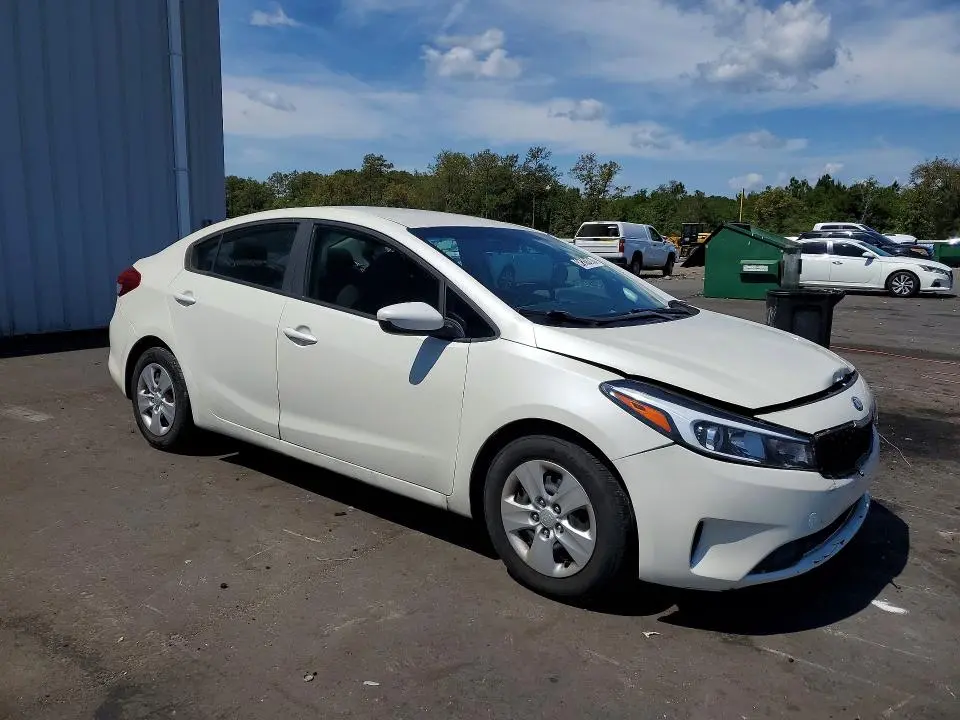 2018 KIA FORTE LX  