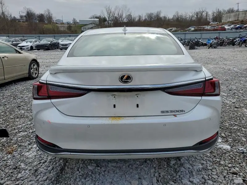 2024 LEXUS ES 300H BASE  