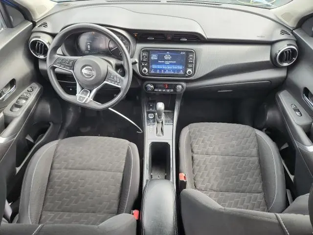 2021 NISSAN KICKS SV  