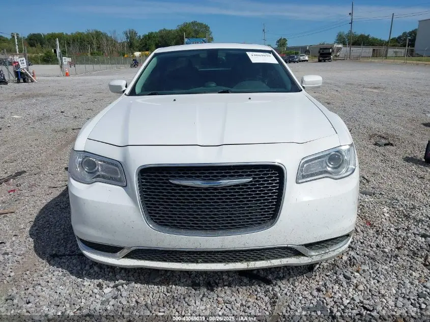2015 CHRYSLER 300 LIMITED