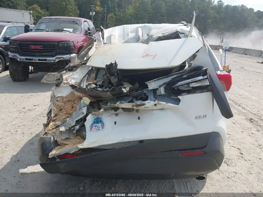 2019 TOYOTA RAV4 XLE