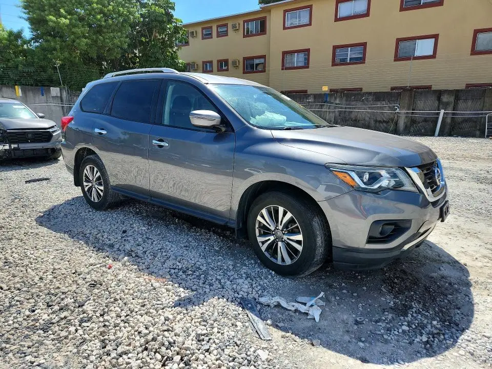2019 NISSAN PATHFINDER SV  