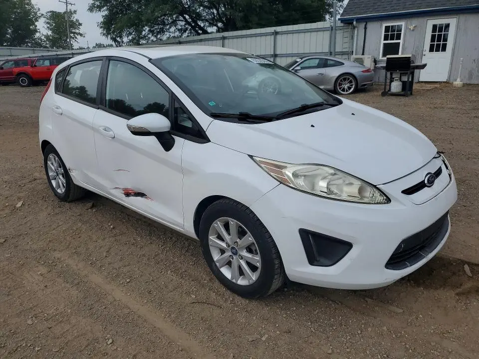 2013 FORD FIESTA SE  