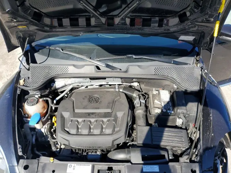 2018 VOLKSWAGEN BEETLE S  