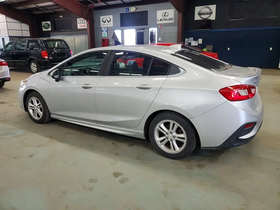 2017 CHEVROLET CRUZE LT  
