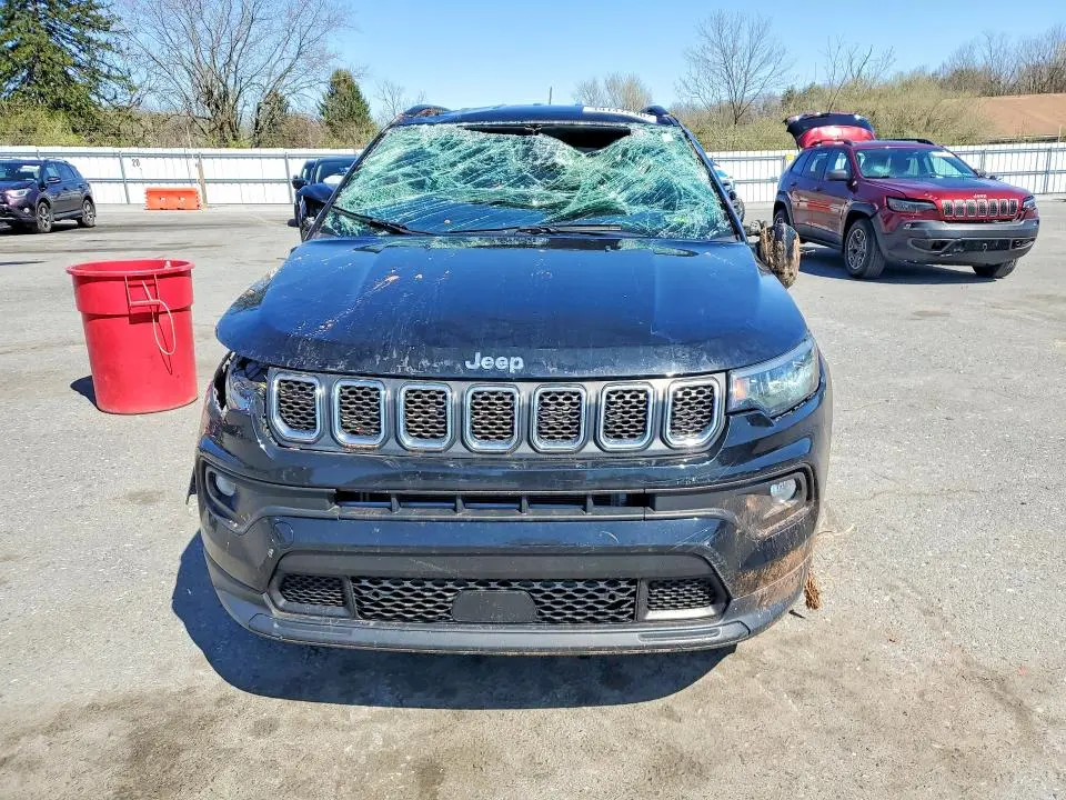2023 JEEP COMPASS LATITUDE LUX  
