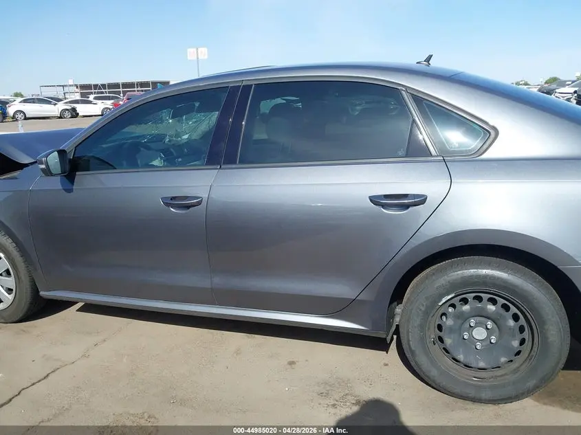 2013 VOLKSWAGEN PASSAT 2.5L S