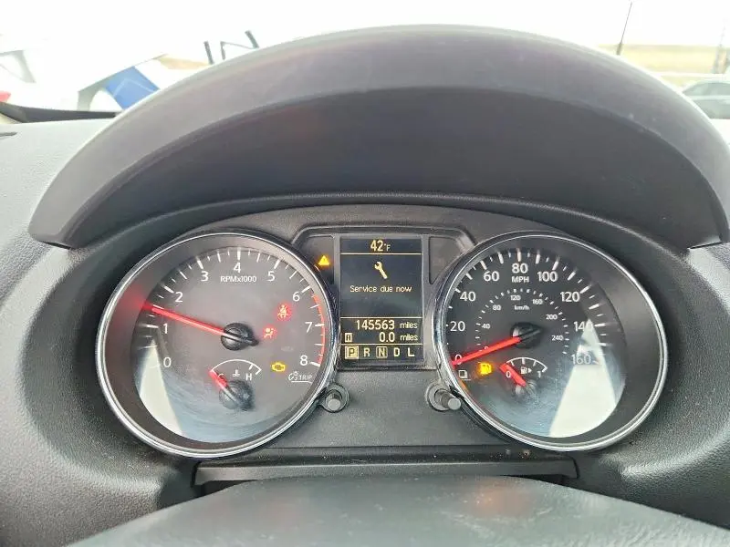 2011 NISSAN ROGUE S  