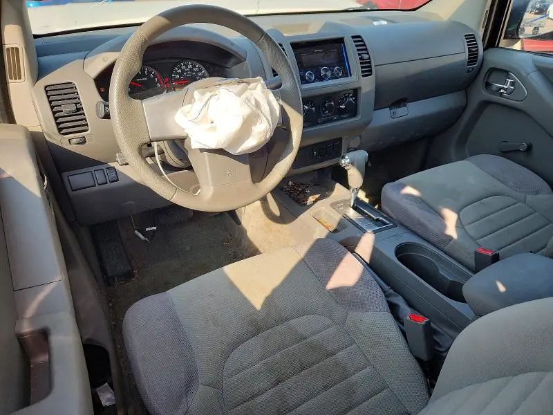 2013 NISSAN FRONTIER S  