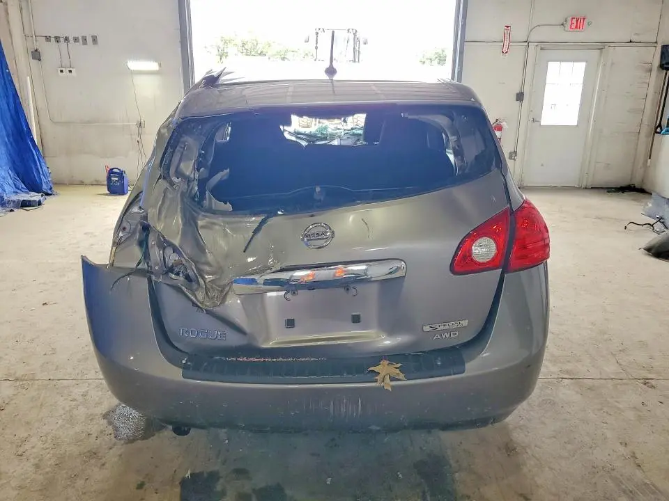 2013 NISSAN ROGUE S  