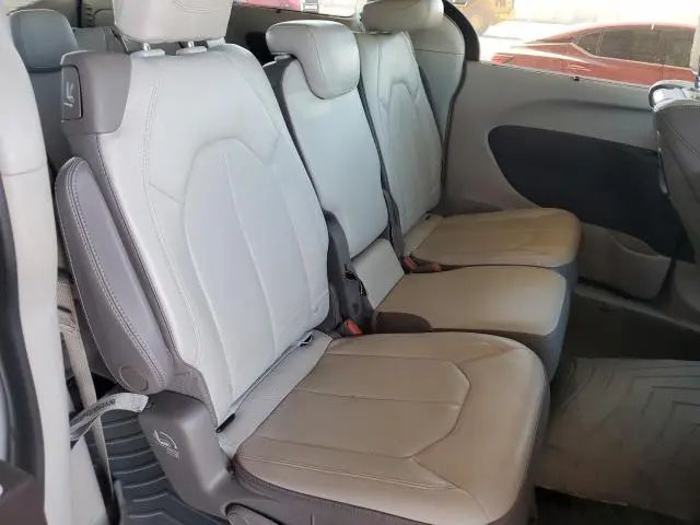 2017 CHRYSLER PACIFICA TOURING L PLUS  