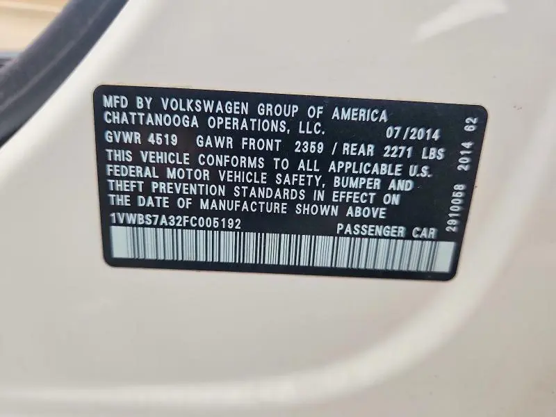 2015 VOLKSWAGEN PASSAT SE  
