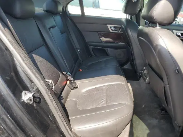 2011 JAGUAR XF PREMIUM  