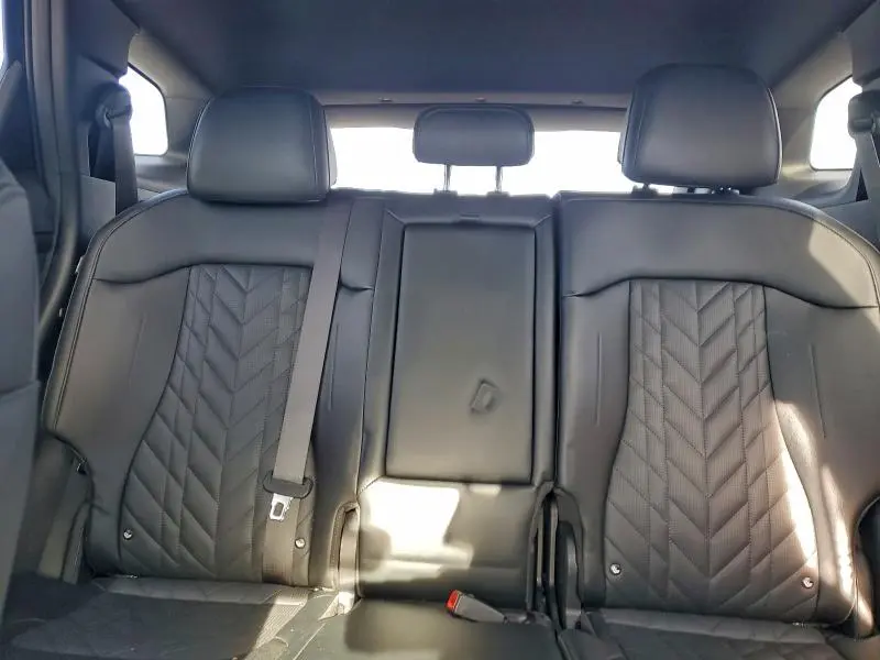 2024 KIA SPORTAGE X LINE  