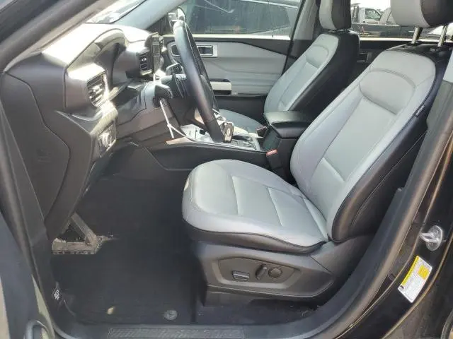 2021 FORD EXPLORER XLT  