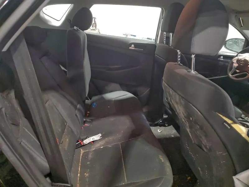 2019 HYUNDAI TUCSON SE  