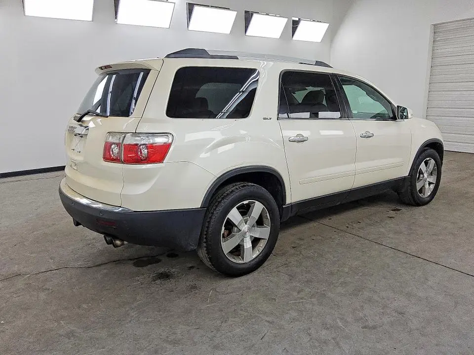 2010 GMC ACADIA SLT-1  