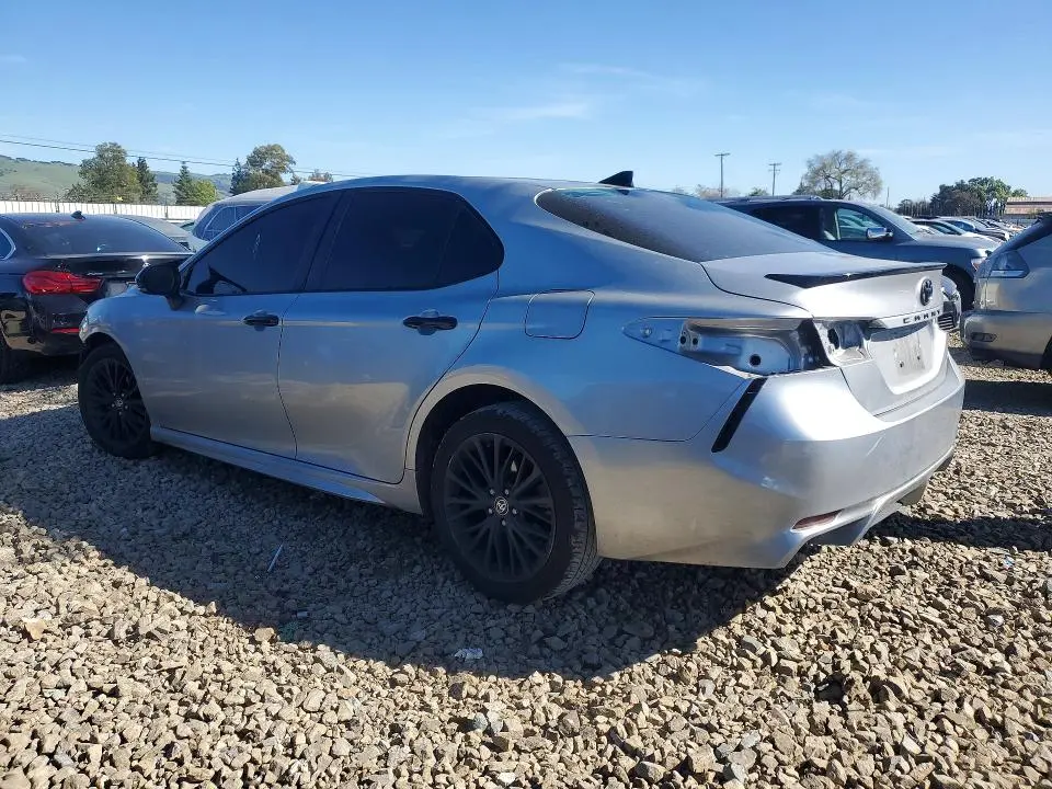 2022 TOYOTA CAMRY SE NIGHTSHADE  