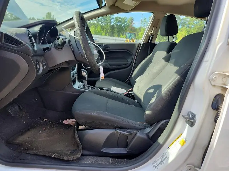 2018 FORD FIESTA SE  