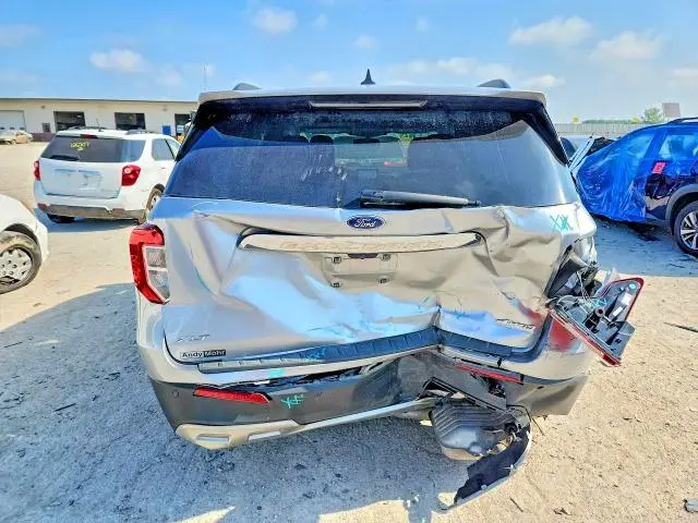 2021 FORD EXPLORER XLT  