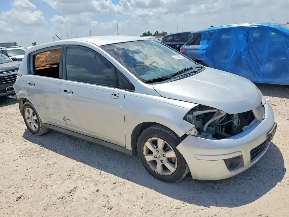 2012 NISSAN VERSA 1.8 S  