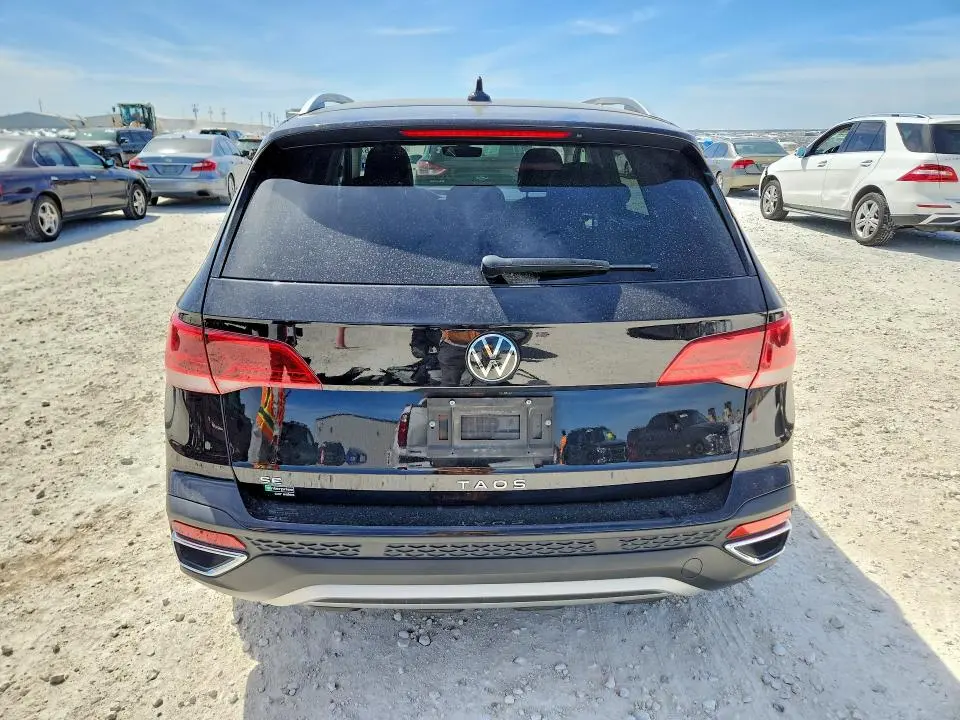 2024 VOLKSWAGEN TAOS SE  