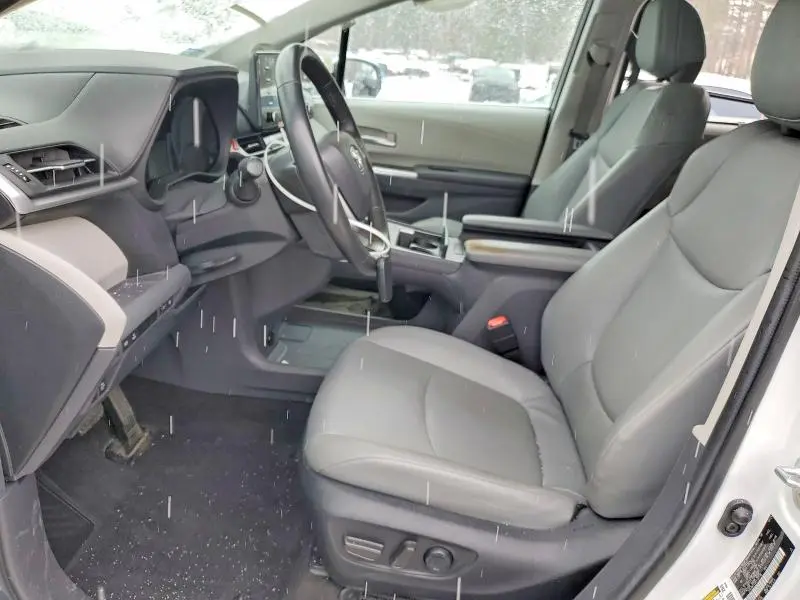 2024 TOYOTA SIENNA XLE 7-PASSENGER  