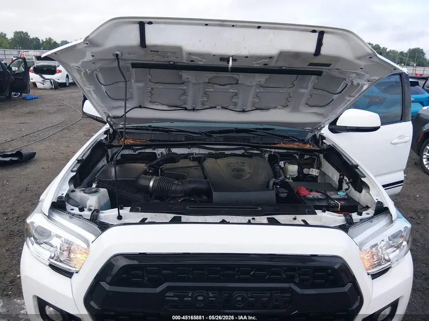 2022 TOYOTA TACOMA SR5 V6