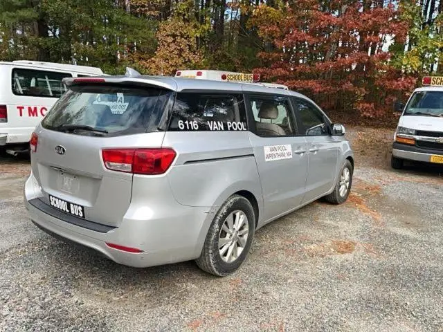 2016 KIA SEDONA L  