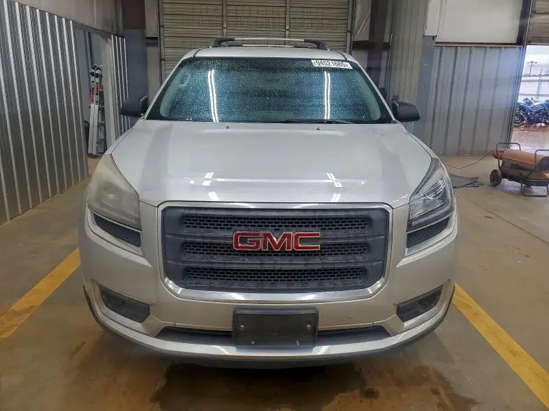 2013 GMC ACADIA SLE  