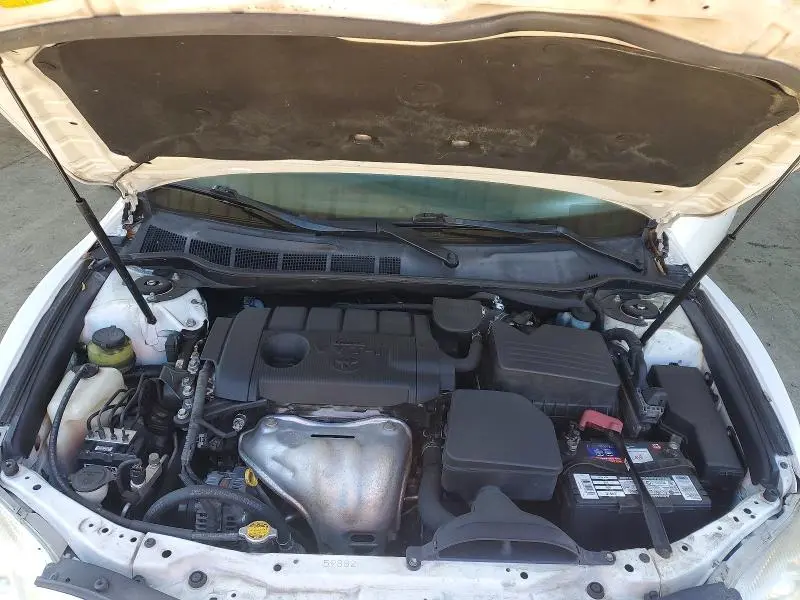 2011 TOYOTA CAMRY LE  