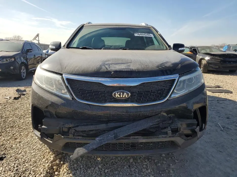 2015 KIA SORENTO LX  