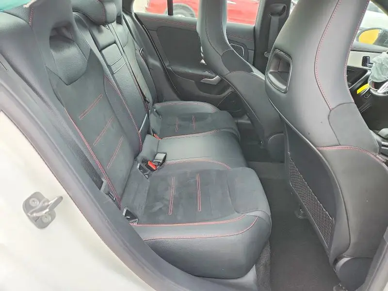 2023 MERCEDES-BENZ CLA 250  