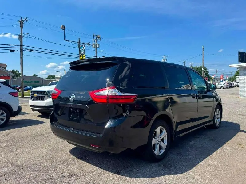 2020 TOYOTA SIENNA L  