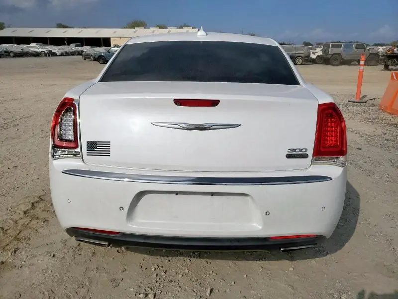 2015 CHRYSLER 300 LIMITED  