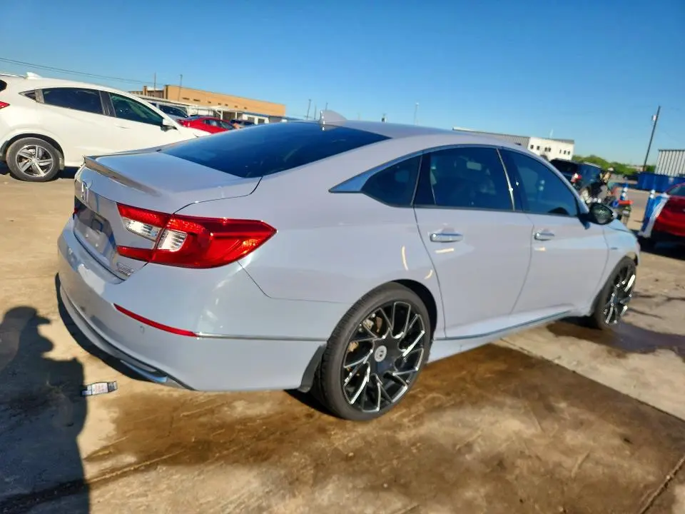 2021 HONDA ACCORD TOURING HYBRID  
