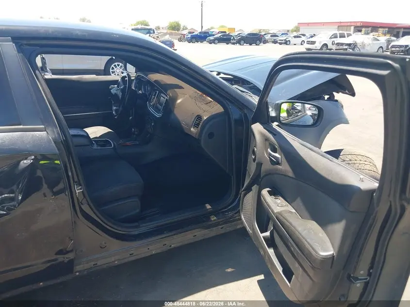 2015 DODGE CHARGER SE