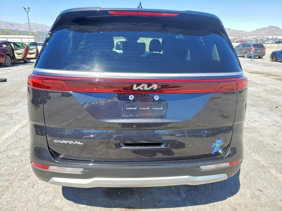 2024 KIA CARNIVAL LX  