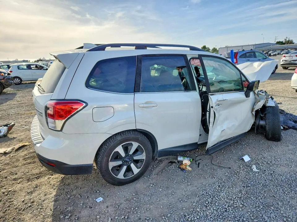 2017 SUBARU FORESTER 2.5I LIMITED  