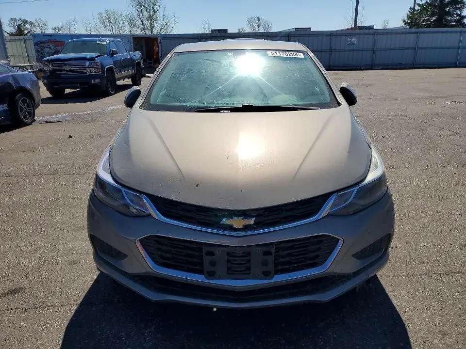 2017 CHEVROLET CRUZE LT  