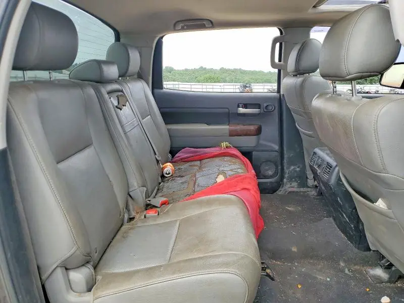 2013 TOYOTA TUNDRA PLATINUM  