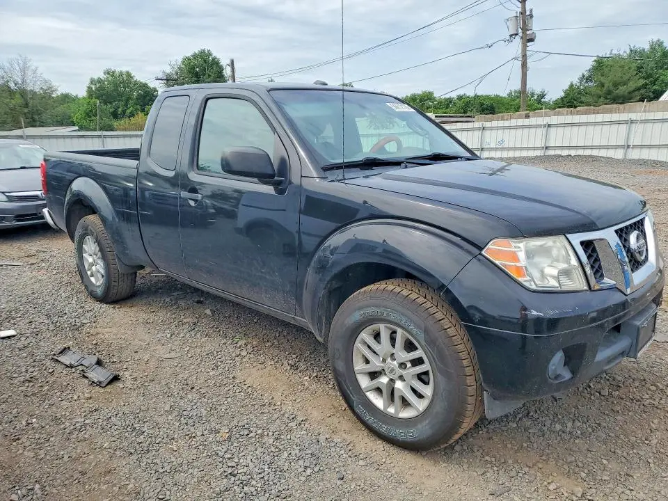 2015 NISSAN FRONTIER SV V6  