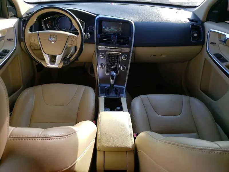 2015 VOLVO XC60 T5 PREMIER  