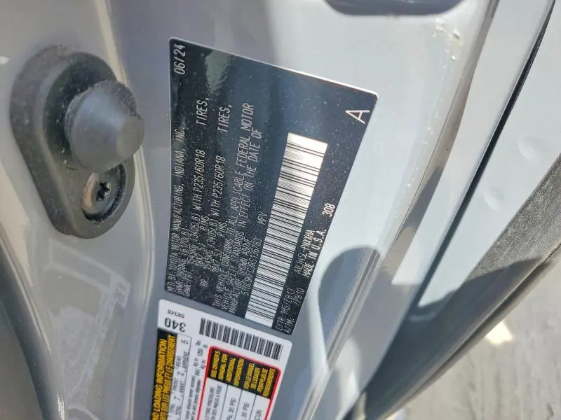 2024 TOYOTA SIENNA WOODLAND EDITION  