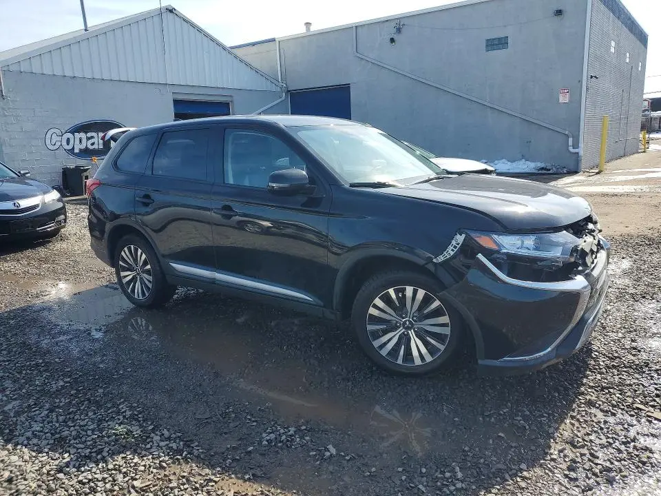 2019 MITSUBISHI OUTLANDER SE  
